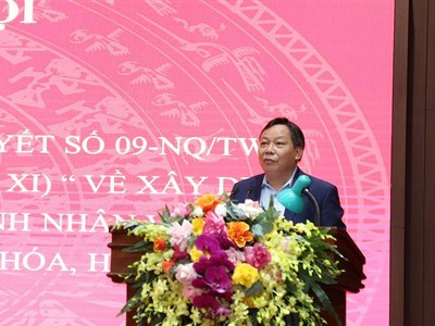 Phó Bí thư Thành ủy Hà Nội Nguyễn Văn Phong phát biểu tại Hội nghị tổng kết 10 năm thực hiện Nghị quyết 09-NQ/TW, ngày 09/12/2011 của Bộ Chính trị (khóa XI). (Ảnh: Thanh Hải)