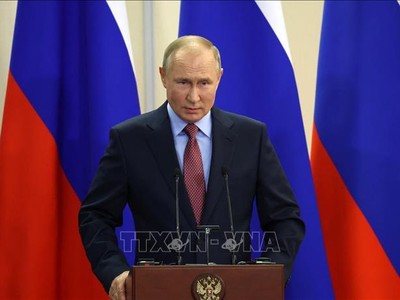 Tổng thống Nga Vladimir Putin trong cuộc họp báo tại Sochi, ngày 8/12/2021. Ảnh: AFP/TTXVN