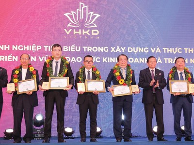 PVCFC lọt Top doanh nghiệp xây dựng và thực thi văn hóa doanh nghiệp tốt nhất 2021