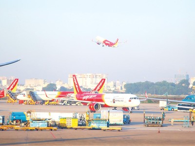 Con đường hiện thức hóa giấc mơ thành phố sân bay còn rất xa. Ảnh: Lê Toàn