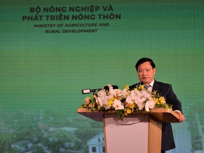 Ông Nguyễn Khắc Thận, Chủ tịch UBND tỉnh Thái Bình phát biểu chào mừng tại Hội thảo