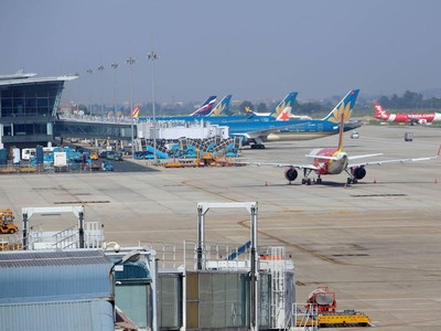 Chuyến bay đến sân bay Nội Bài. Ảnh: Vân Sơn/Báo Tin tức