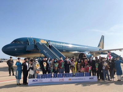 Một chuyến bay chặng Hà Nội - Nha Trang được Vietnam Airlines thực hiện trong dịp Tết Nguyên đán. 