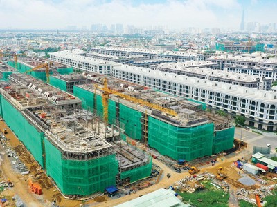 Doanh nghiệp địa ốc bắt tay triển khai dự án ngay khi kết thúc đợt nghỉ Tết dài ngày. Ảnh: Trọng Tín