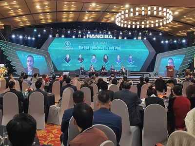 Tọa đàm Tái tạo – Đổi mới để bứt phá của Hội Doanh nghiệp trẻ Hà Nội 