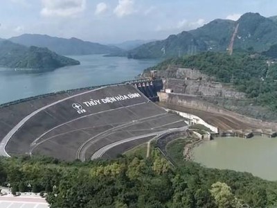 Từ ngày 6/11/2021, toàn bộ công trình Nhà máy Thủy điện Hòa Bình mở rộng đã được dừng thi công để chờ đánh giá tổng thể về an toàn.