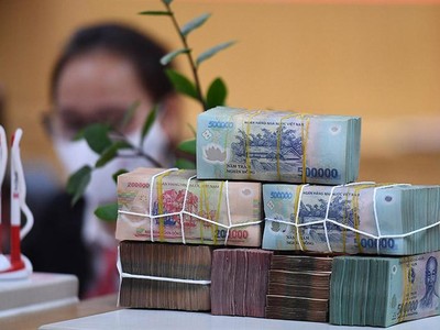 Tín dụng cải thiện kéo theo lãi suất liên ngân hàng và lãi suất tiền gửi tiết kiệm dân cư tăng theo.