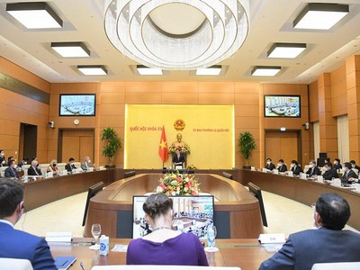 Toàn cảnh cuộc làm việc.