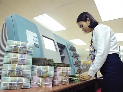 Năm 2021, bình quân số dư nợ xấu của 28 ngân hàng thương mại niêm yết, đăng ký giao dịch và Agribank tăng 17,3%