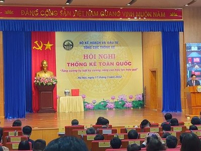 Thủ tướng Chính phủ Phạm Minh Chính phát biểu chỉ đạo Hội nghị Thống kê toàn quốc.