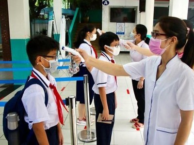 Đại dịch Covid-19 bùng phát đã 2 năm nay nhưng Bộ Giáo dục và Đào tạo dường như chưa có những động thái thể hiện tầm nhìn dài hạn để ứng phó.