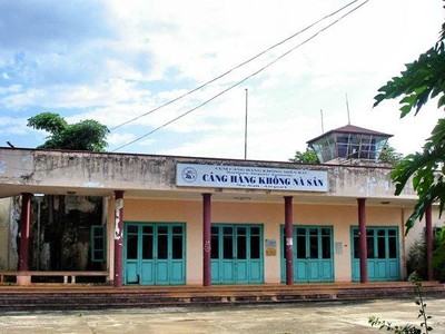 Một góc cảng hàng không Nà Sản bị dừng khai thác từ 17 năm qua.