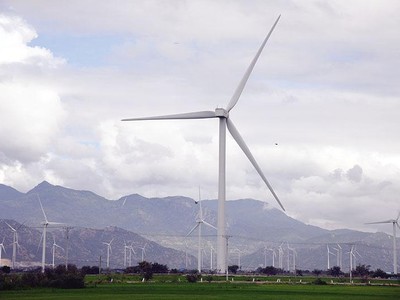 Phát triển xanh sẽ thúc đẩy an ninh năng lượng và giảm thiểu rủi ro trước các cú sốc từ bên ngoài. Ảnh: Đức Thanh