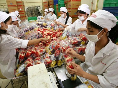 Thường trực Ủy ban Xã hội của Quốc hội cho rằng, việc áp dụng mức trần 300 giờ/năm cho tất cả các ngành, nghề, công việc là quá rộng, vẫn cần loại trừ một số ngành, nghề. Ảnh: Đức Thanh