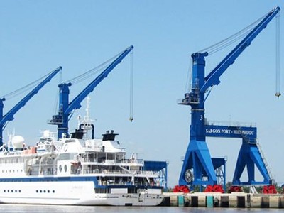 Cảng Hiệp Phước do Công ty Cảng Sài Gòn đầu tư.