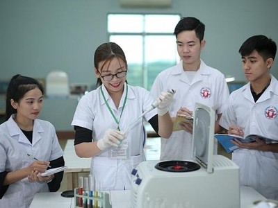 Phong trào khởi nghiệp trong học sinh, sinh viên đang có nhiều điều kiện thuận lợi để phát triển nếu họ dám nghĩ, dám làm.