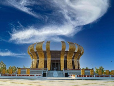 Toàn cảnh Đền thờ các Vua Hùng tại Cần Thơ.