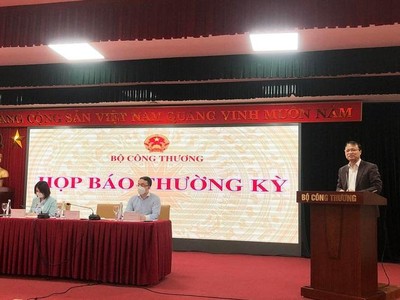 Thứ trưởng Bộ Công thương Đỗ Thắng Hải cho biết, sẽ có khác biệt trong kỳ điều hành giá ngày 1/4 để mang lợi ích cho người dân và doanh nghiệp.