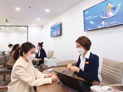 VietinBank, Techcombank, ACB, VIB, HDBank, Sacombank... là những ngân hàng có nguồn thu lớn từ mảng bảo hiểm. Ảnh: Dũng Minh 