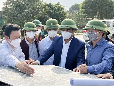 Hà Tĩnh đặt mục tiêu bàn giao 70% diện tích mặt bằng của các gói thầu xây lắp khởi công trước ngày 20/11/2022 và bàn giao toàn bộ diện tích còn lại trong quý II/2023