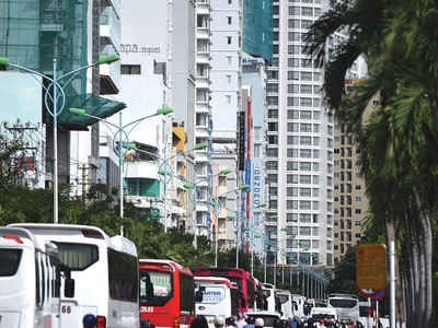 Áp lực dân số đang khiến nhu cầu về nhà ở tăng mạnh, trong khi nguồn cung chưa đáp ứng kịp dẫn đến giá tăng. Ảnh: Dũng Minh 