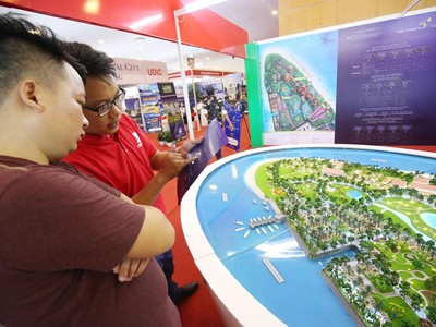 Tỷ lệ môi giới địa ốc có chứng chỉ hành nghề hiện rất thấp. Ảnh: Dũng Minh