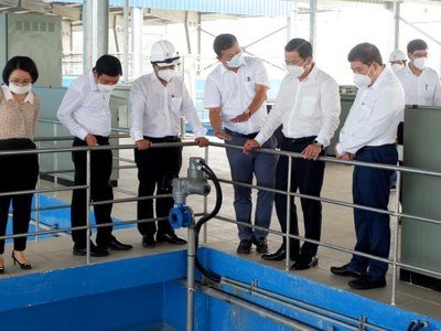 Ông Lê Minh Trung kiểm tra Dự án Nhà máy nước Hoà Liên.