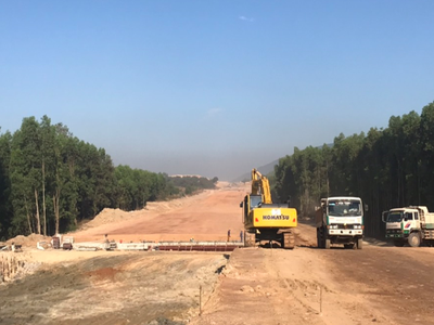 Vinaconex đẩy nhanh tiến độ thi công Gói thầu số 3 - XL (đoạn Km47+671-Km83+000) thuộc Dự án thành phần cao tốc Bắc - Nam, đoạn Phan Thiết - Dầu Giây