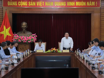 Bộ trưởng Nguyễn Văn Hùng cho rằng, trước tiên, tỉnh Bình Thuận cần phải thành lập Ban tổ chức Năm Du lịch quốc gia 2023 để lên phương án, lộ trình thực hiện cụ thể, bài bản.