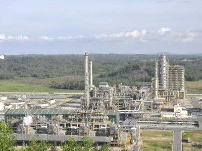 Khu kinh tế Dung Quất, tỉnh Quảng Ngãi.