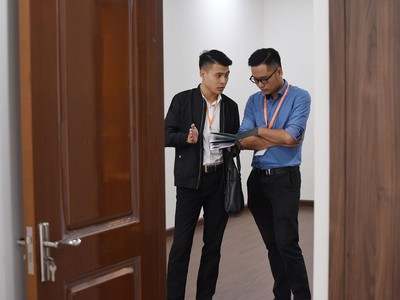 Giá nhà ở đang cao hơn nhiều so với thu nhập của đại bộ phận người dân. 