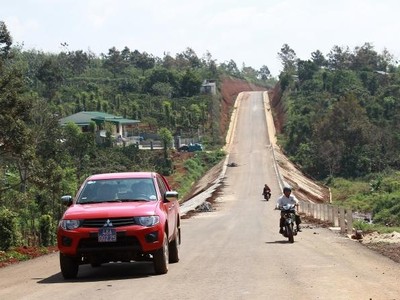 Một đoạn đường Hồ Chí Minh qua Đăk Nông.
