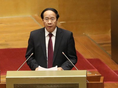 Phó Thủ tướng Chính phủ Lê Văn Thành báo cáo tình hình kinh tế -xã hội, sáng 23/5