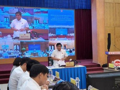 Bộ trưởng Nguyễn Chí Dũng phát biểu tại cuộc họp của Tổ công tác số 5 với các địa phương.