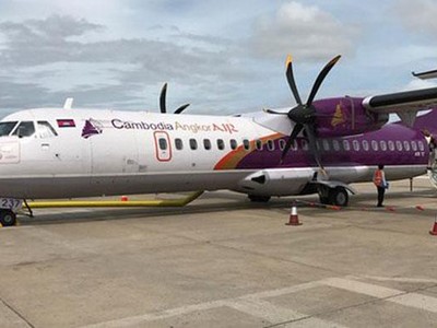 Một tàu bay của Cambodia Angkor Air.