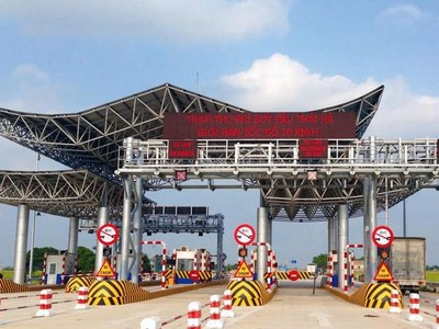 Trạm thu phí BOT cầu Thái Hà.