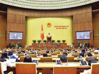 Một phiên họp toàn thể của Kỳ họp thứ ba. Quốc hội sẽ bắt đầu hoạt động chất vấn từ chiều 7/6.