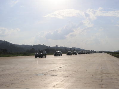 Đường cất hạ cánh hiện hữu tại sân bay Nà Sản.