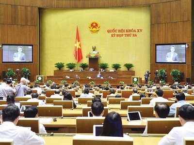 Toàn cảnh phiên thảo luận Dự án Luật Khám bệnh, chữa bệnh sửa đổi của Quốc hội