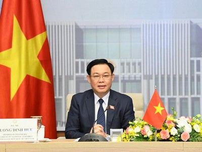 Chủ tịch Quốc hội Vương Đình Huệ.