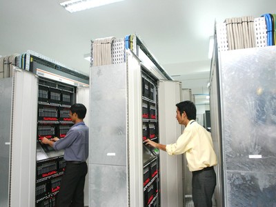 Nhu cầu lưu trữ dữ liệu ngày càng tăng trong xu thế internet bùng nổ. Ảnh: Trọng Tín