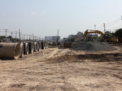 Sau khi thực hiện chính quyền đô thị, TP.HCM không còn HĐND cấp quận nên việc quyết định chủ trương đầu tư các dự án cấp quận đang gặp vướng mắc