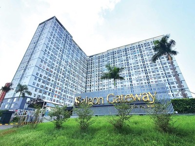 Chung cư Saigon Gateway - một trong những điểm nóng tranh chấp giữa chủ đầu tư và người dân liên quan đến sổ hồng Ảnh: Trọng Tín