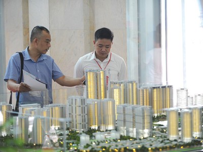 Khách hàng vay mua nhà được chọn lựa rất kỹ lưỡng. Ảnh: Dũng Minh