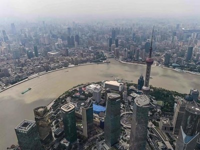 Đầu tháng 6, sau nhiều tuần phong tỏa chống dịch, Thượng Hải, Bắc Kinh và một số địa phương khác của Trung Quốc bắt đầu đưa các hoạt động kinh doanh trở lại bình thường. Ảnh: AFP