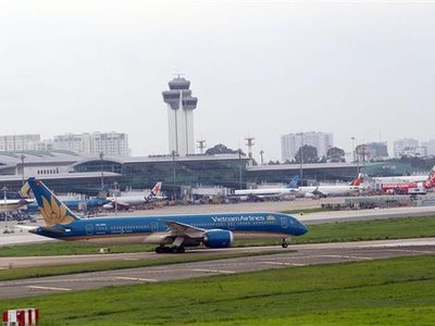 Hoạt động đi lại của người dân bằng đường hàng không trong đợt cao điểm hè 2022 đã vượt cùng kỳ năm 2019.