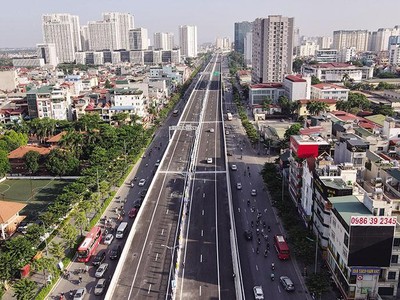 Khi xác định các hành lang kinh tế, ngoài việc dựa trên trục giao thông, cũng cần quan tâm đến nguồn nhân lực, tài nguyên…