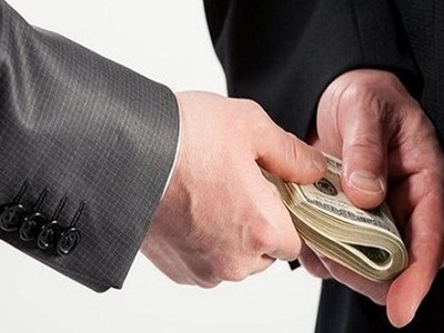 Phạm vi điều chỉnh và đối tượng áp dụng của dự án Luật phải bao quát các lĩnh vực mà các tổ chức, cá nhân có thể thực hiện hành vi “rửa tiền”, bao gồm cả các tổ chức xã hội, tổ chức phi chính phủ, tổ chức tài chính, tổ chức khác và cá nhân có liên quan.