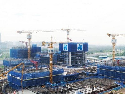 Ngành xây dựng đang rơi vào tình cảnh hết sức khó khăn, nhiều doanh nghiệp đứng trước nguy cơ càng làm càng lỗ.