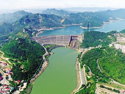 Thủy điện Hòa Bình - nguồn cung cấp điện chủ lực của toàn bộ hệ thống điện Việt Nam. Ảnh: Việt Trung